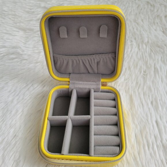 Looney Toons Tweety Bird Jewelry Storage Box - Picture 5 of 8